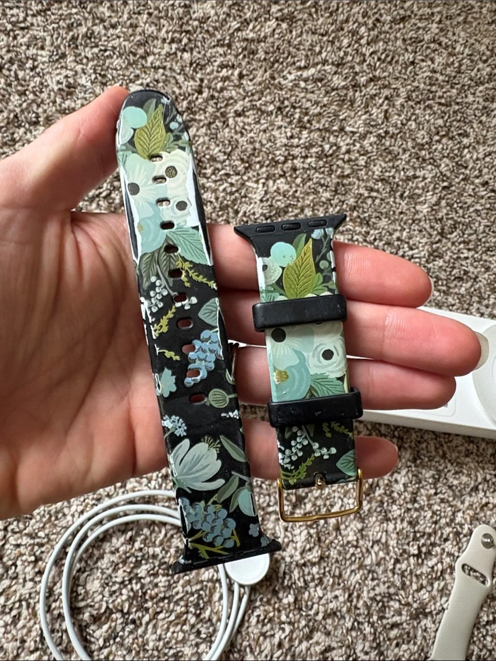 Apple Watch Series 7 Starlight Aluminum Case with Starlight Sport Band